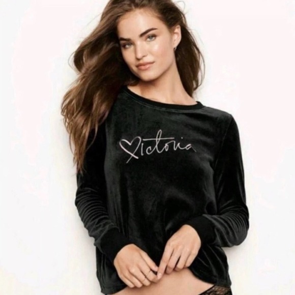 Victoria's Secret Sweaters - Victoria’s Secret Black Velvet Open Back Sweatshirt oversized new with tags xs